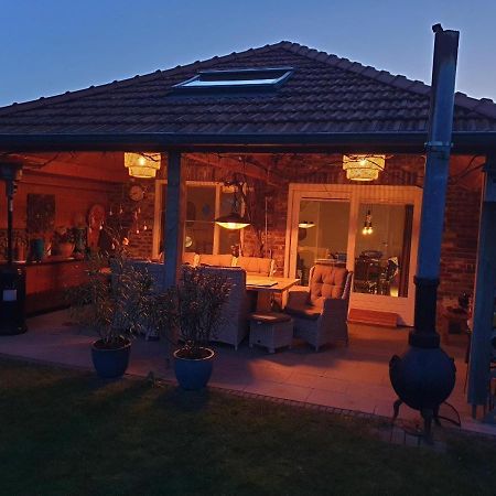 B&B Achterom Thorn Εξωτερικό φωτογραφία